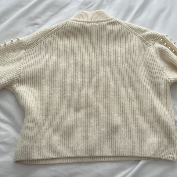 H&M pearl knit sweater - Picture 4 of 5